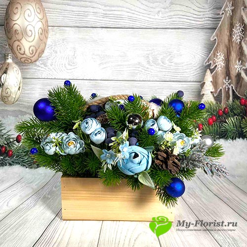Новогодняя композиция в ящике H-22 см голубая купить в интернет-магазине My-Florist.ru